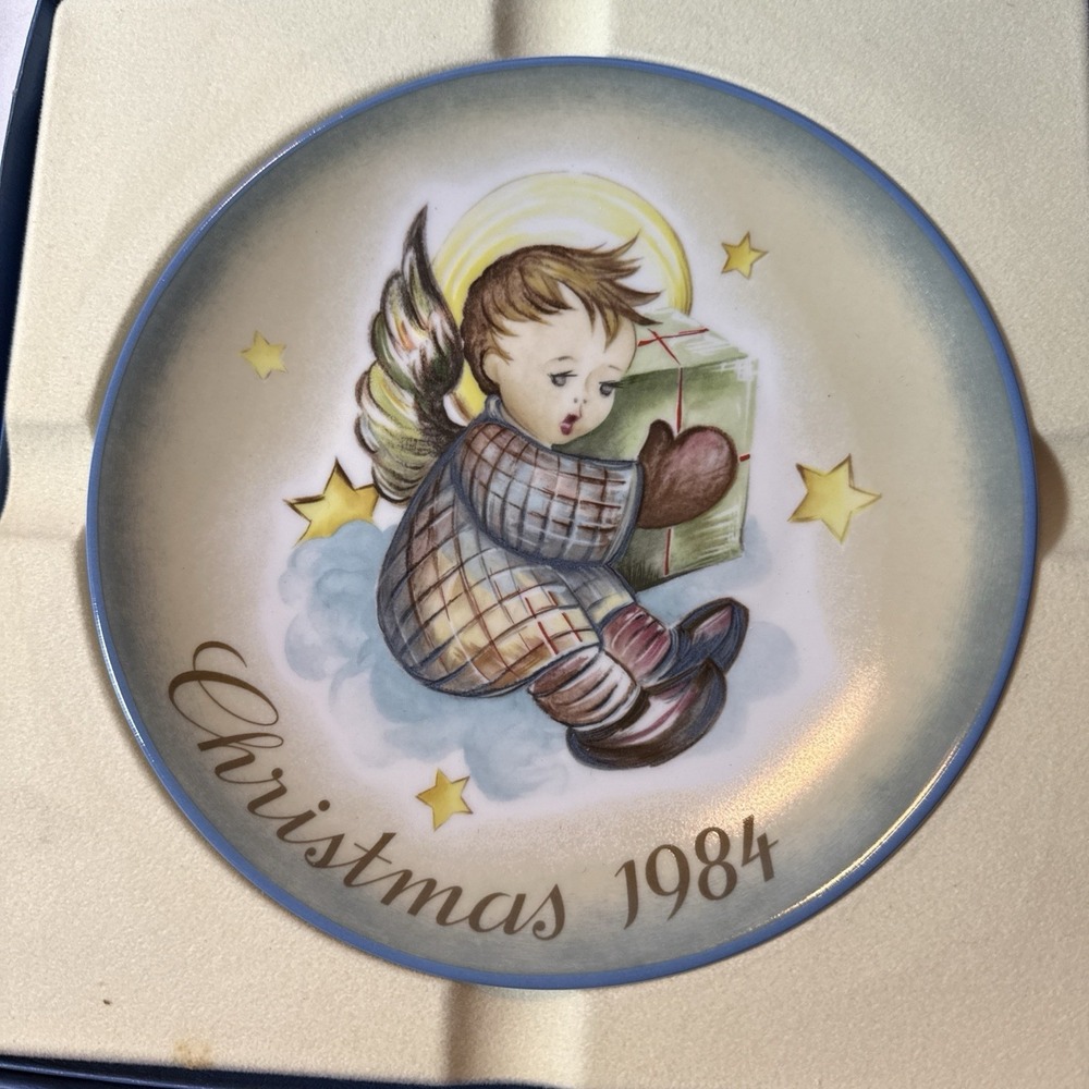 Hummel Christmas 1984 Angel Collector Plate Porcelain 7.5 in West Germany Schmid